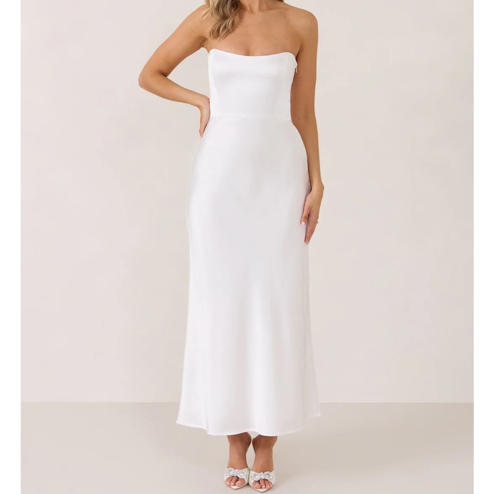 NWT Park & Fifth Brodie Dress in white